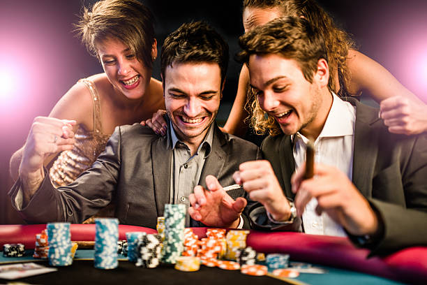 Live Domino QQ table on kaskustoto88 with dealer and player seats